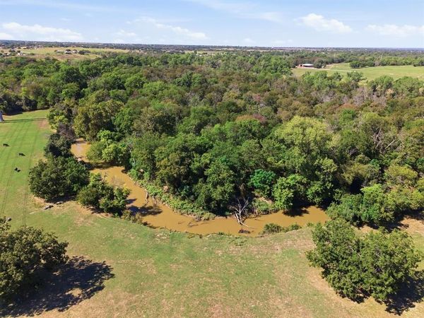 664 County Road 4756, Boyd, TX 76023