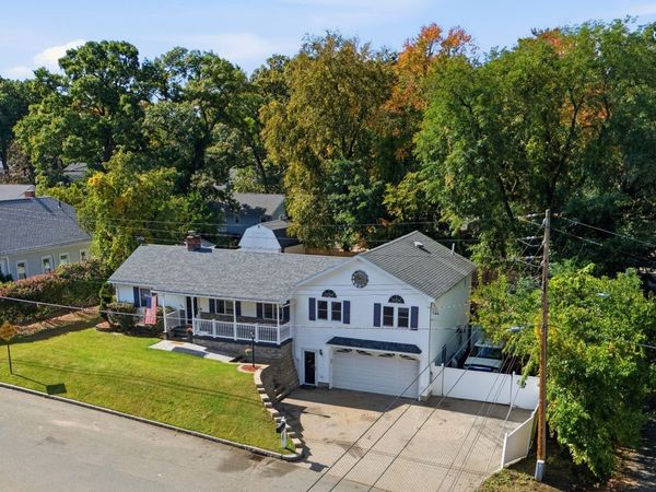 66 Barrison St, Springfield, MA 01109