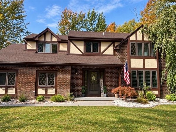 30 Red Fox Lane, Orchard Park, NY 14127
