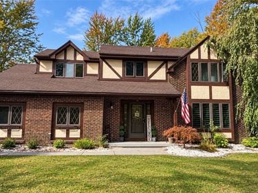 30 Red Fox Lane, Orchard Park, NY 14127