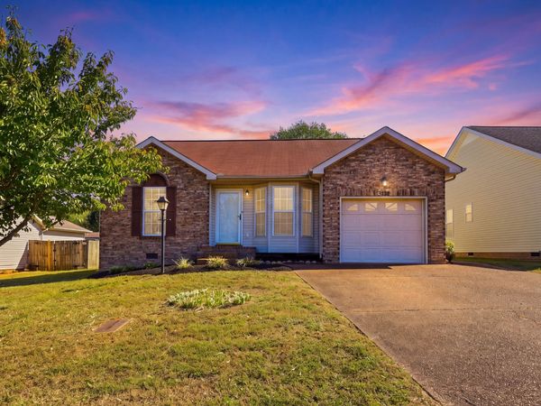 3413 Harbor Hill Pl , Nashville, TN 37214
