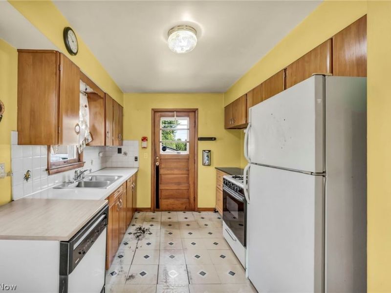 3965 Grafton Road, Brunswick, OH 44212 Photo 8