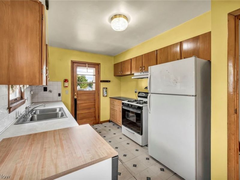 3965 Grafton Road, Brunswick, OH 44212 Photo 9