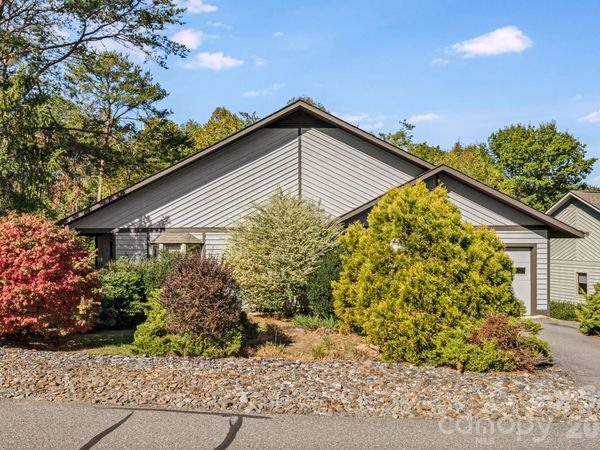 8 Zachary Ridge Road , Asheville, NC 28804