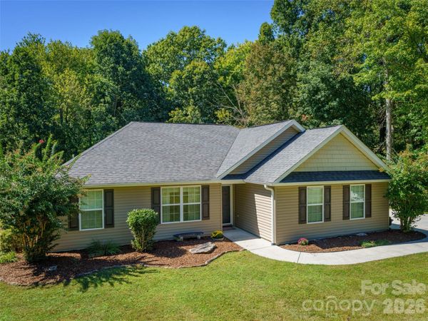 202 Hondah Road , Brevard, NC 28712