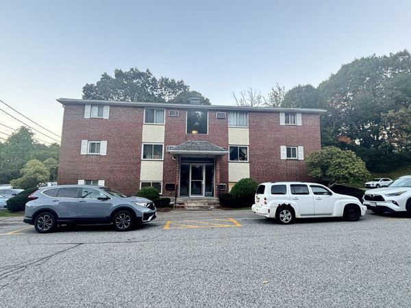192 Bolton St, Unit 8, Marlborough, MA 01752