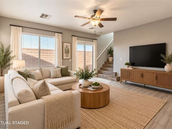 10456 Highlands River Street , Las Vegas, NV 89141