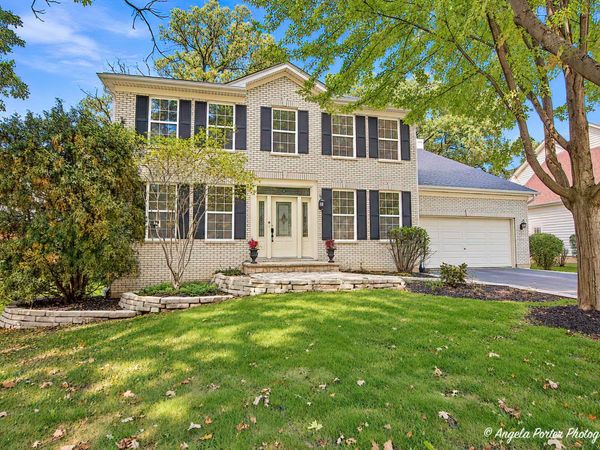 606 Barberry Trail, Fox River Grove, IL 60021