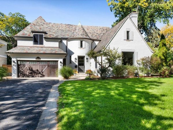 2604 Blackhawk Road , Wilmette, IL 60091