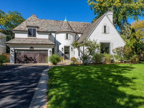 2604 Blackhawk Road , Wilmette, IL 60091