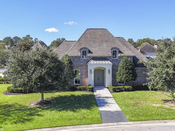 9539 Riviera Ct, Denham Springs, LA 70726