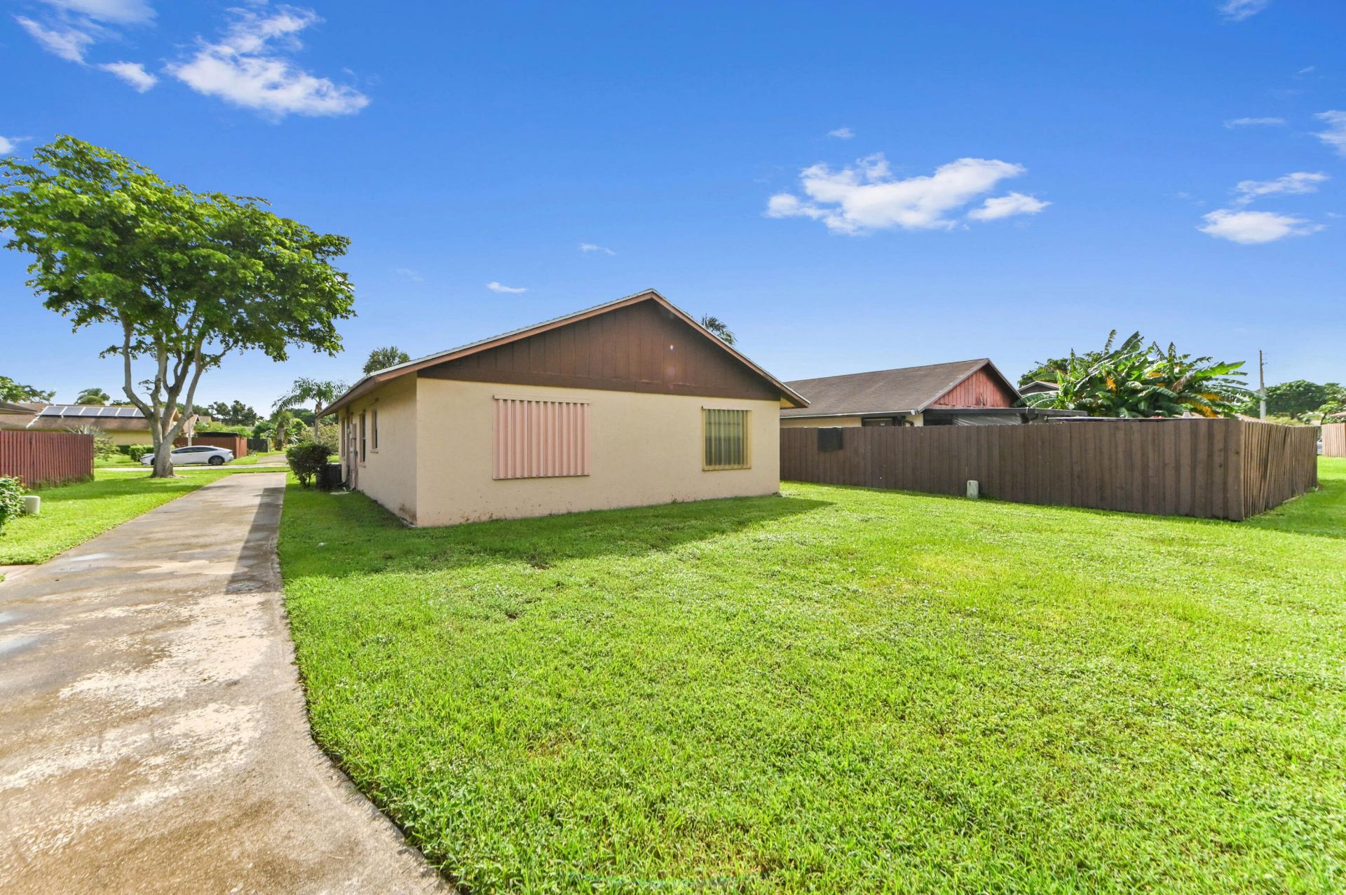 1671 Ferngran Avenue, West Palm Beach, FL 33415 Photo