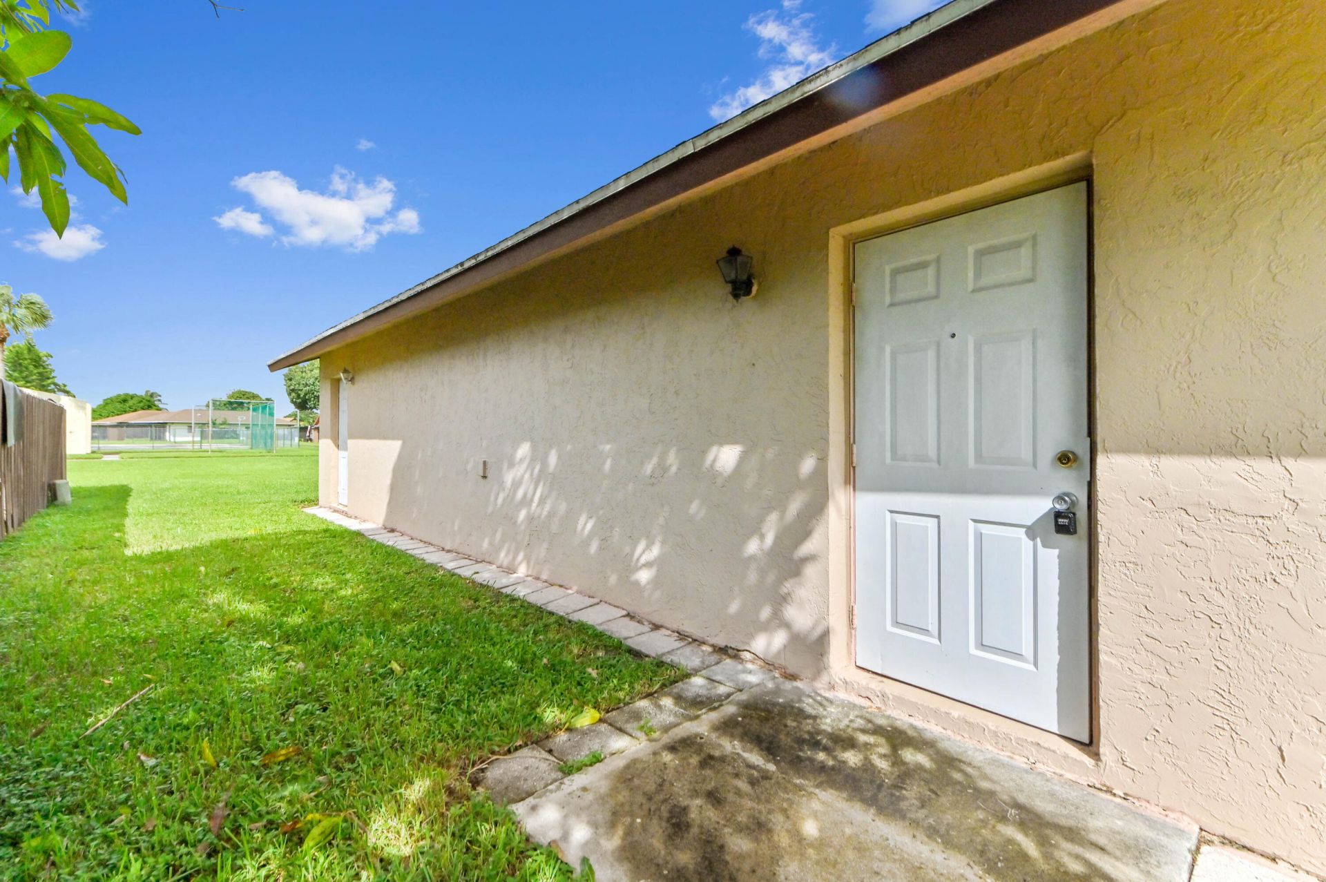 1671 Ferngran Avenue, West Palm Beach, FL 33415 Photo
