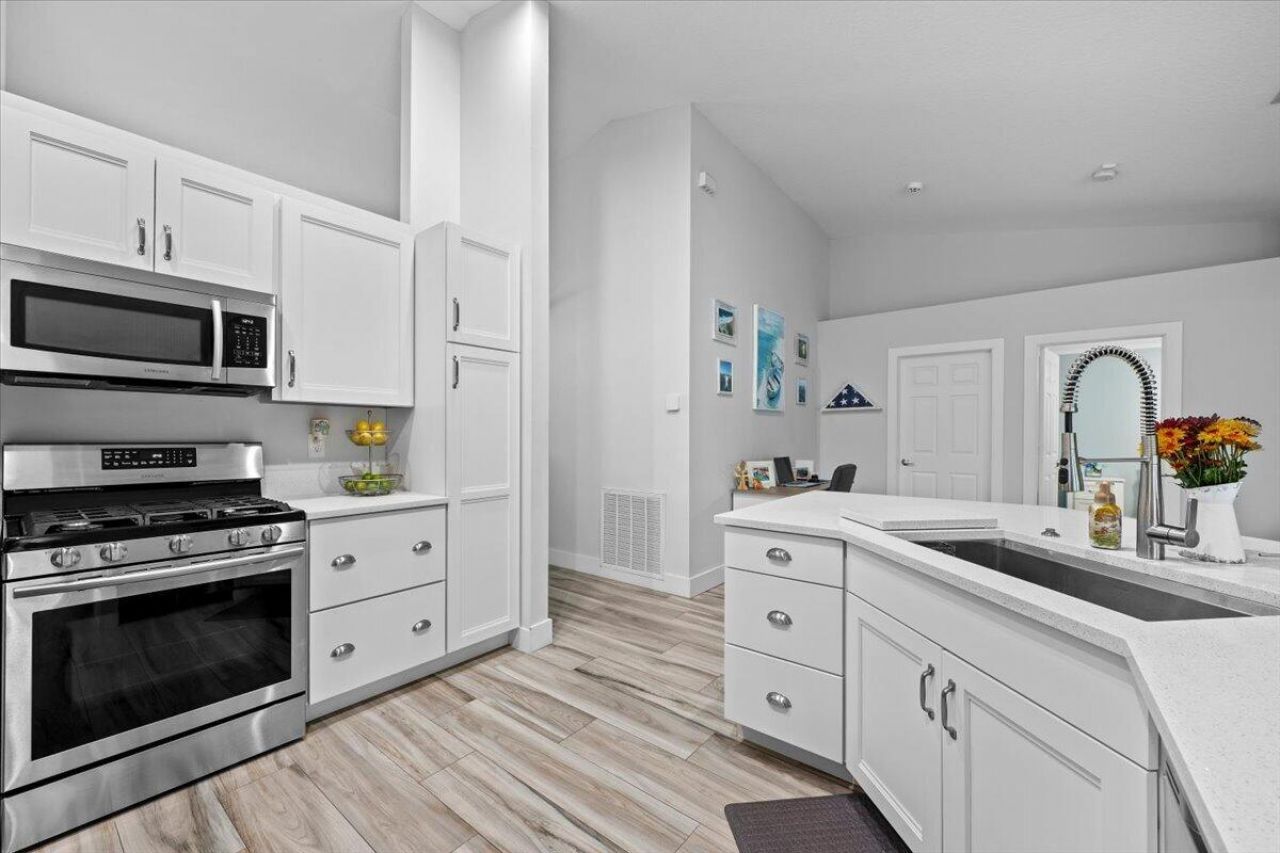 264 Malibu Circle, Greenacres, FL 33413 Photo
