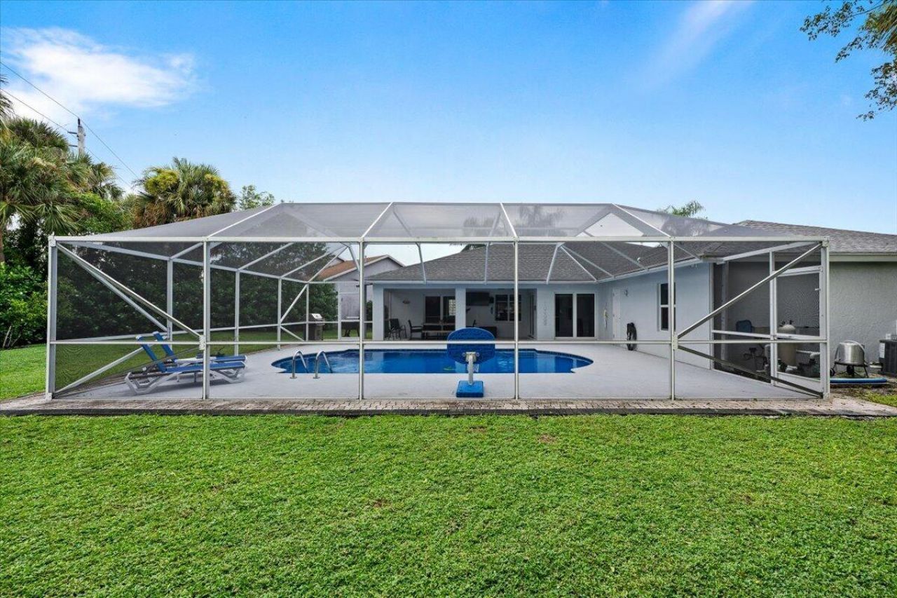 264 Malibu Circle, Greenacres, FL 33413 Photo
