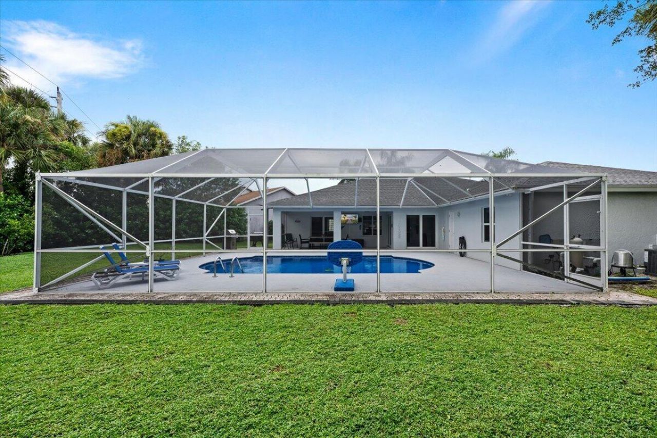 264 Malibu Circle, Greenacres, FL 33413 Photo