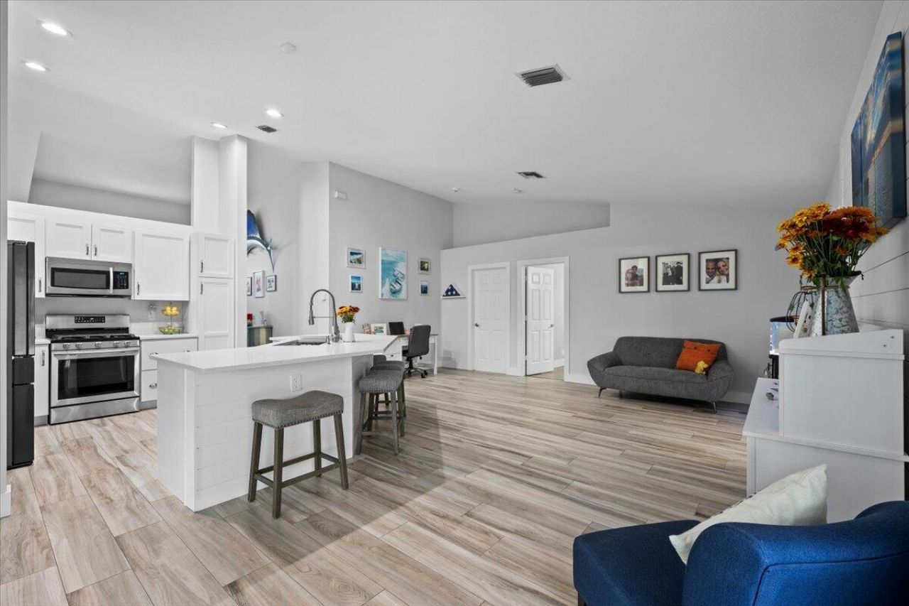 264 Malibu Circle, Greenacres, FL 33413 Photo