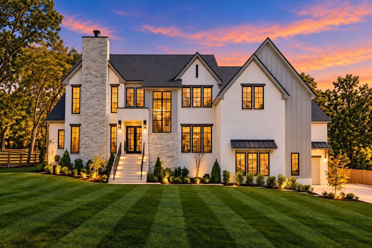 742 Templeton Dr , Nashville, TN 37205 Main Photo