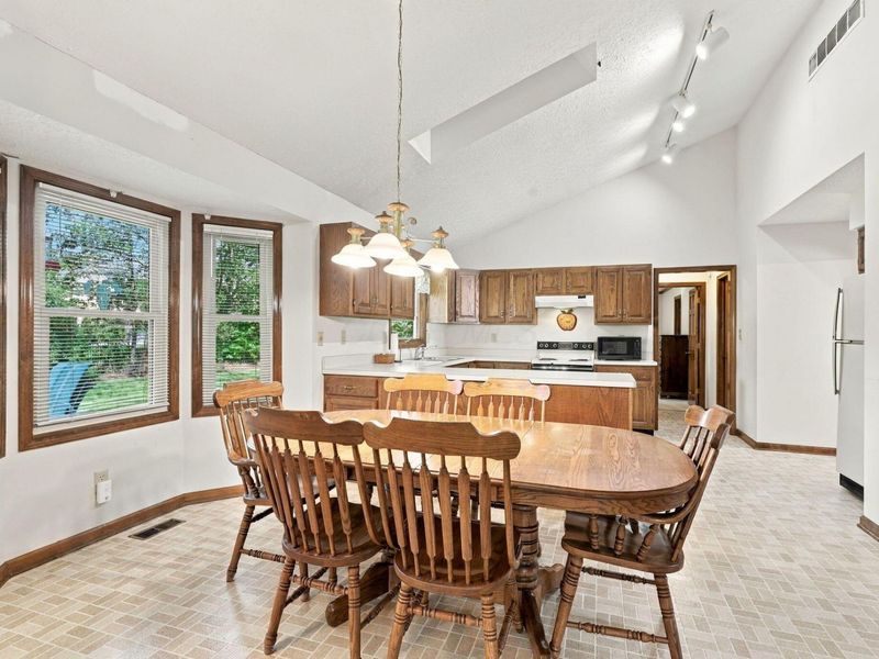 8550 N Spring Court , Pickerington, OH 43147 Photo 23