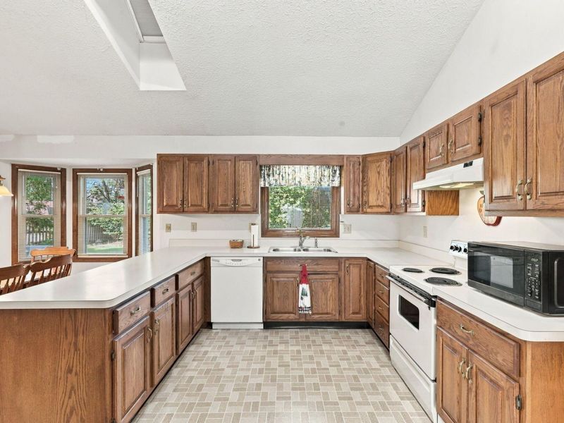 8550 N Spring Court , Pickerington, OH 43147 Photo 33