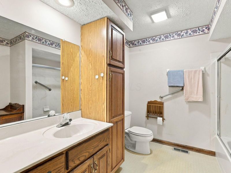 8550 N Spring Court , Pickerington, OH 43147 Photo 49