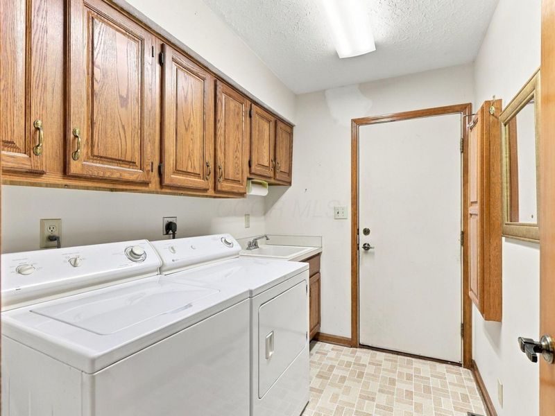 8550 N Spring Court , Pickerington, OH 43147 Photo 53