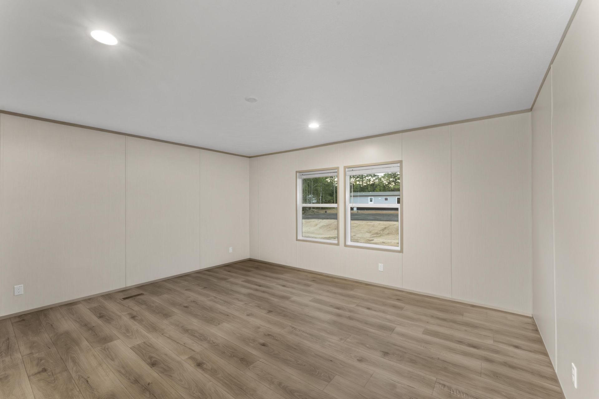 737 Sams Ridge Way Photo 13