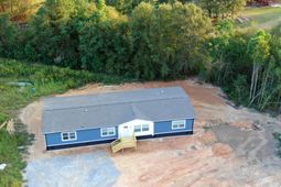 737 Sams Ridge Way photo 4
