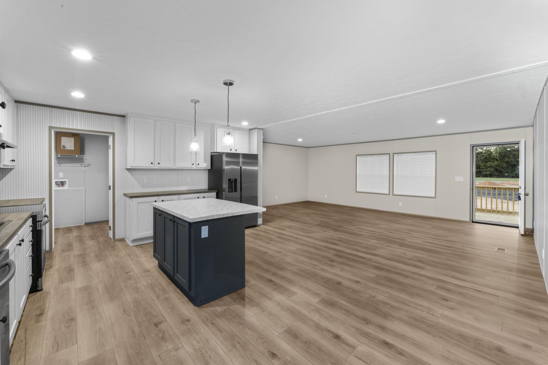 737 Sams Ridge Way Photo 7