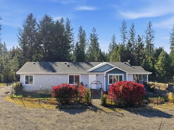 127 W Montgomery Rd, Deer Park, WA 99006
