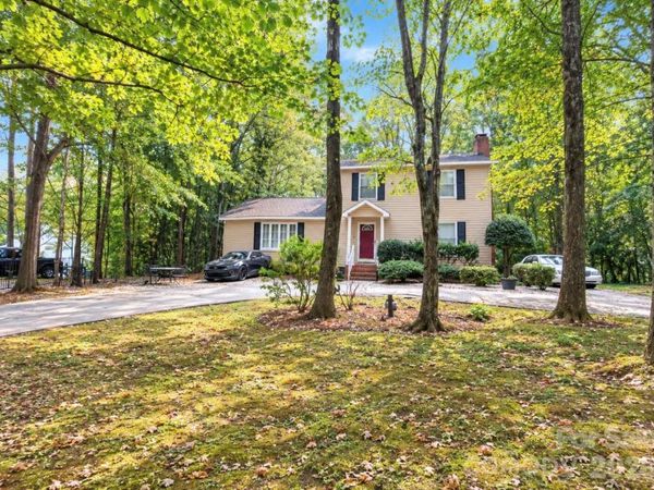 7332 Cedarbrook Drive , Charlotte, NC 28215
