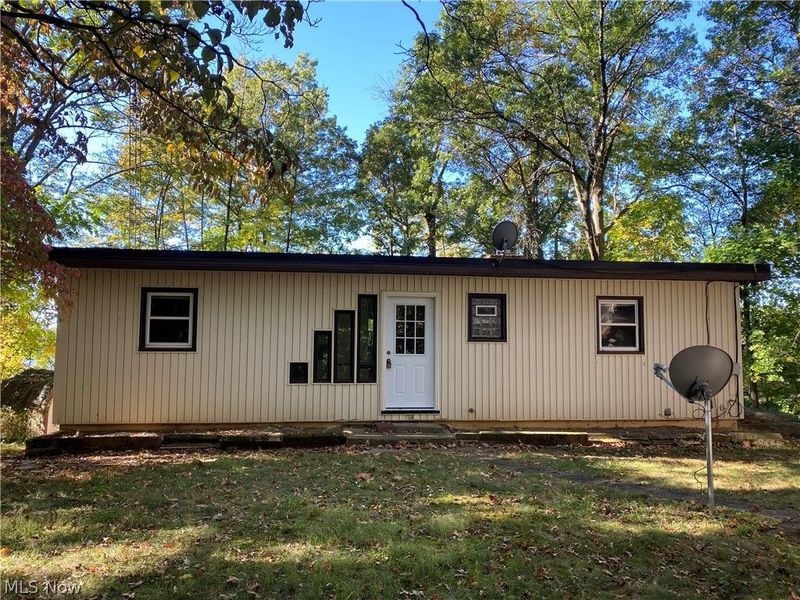 6116 NW Oakcrest Avenue NW, Canton, OH 44718 Photo 1
