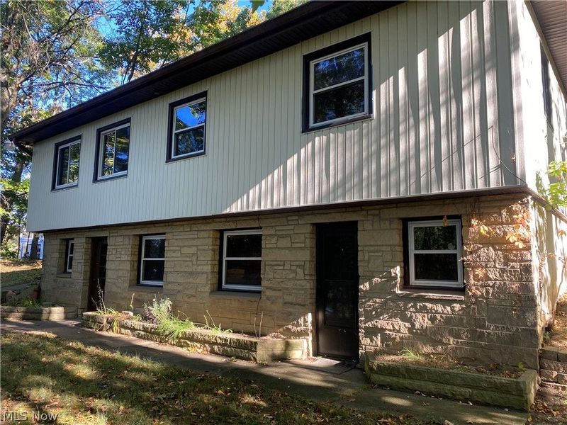 6116 NW Oakcrest Avenue NW, Canton, OH 44718 Photo 4
