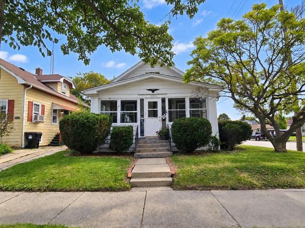 2055 Case AVENUE, Racine, WI 53403