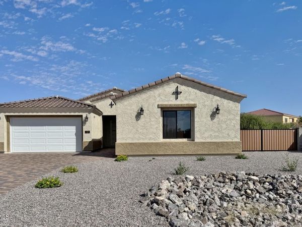 1568 N HIMOSA Drive, Casa Grande, AZ 85122