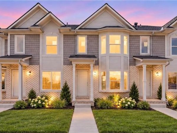 35308 Brittany Drive, Unit 119, New Baltimore, Mi 48047