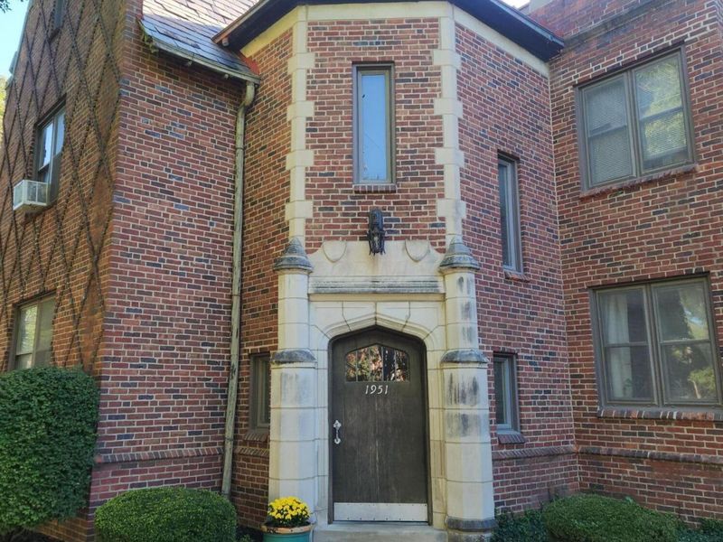 1955 Suffolk Road, Unit 1951, Upper Arlington, OH 43221 Photo 2