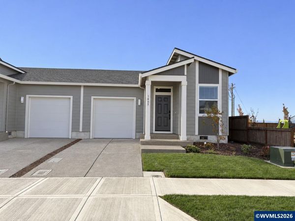 1005 Drake Ln, Woodburn, OR 97071