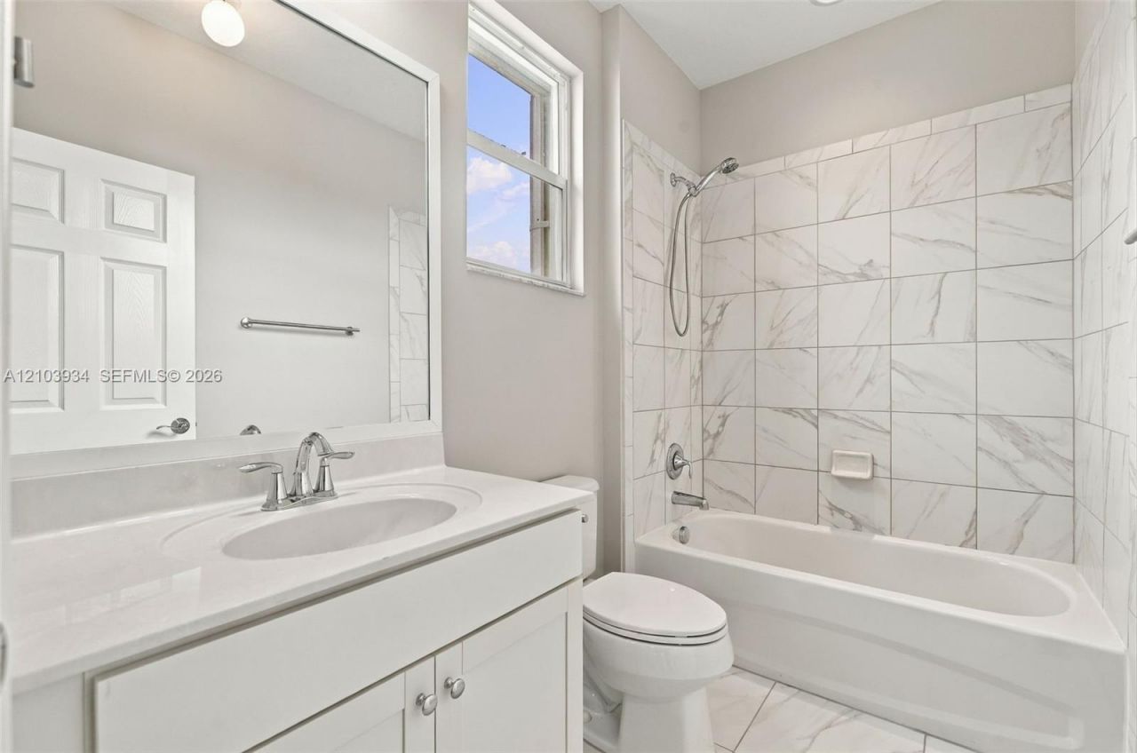 1247 NW Leonardo Cir , Port Saint Lucie, FL 34986 Photo