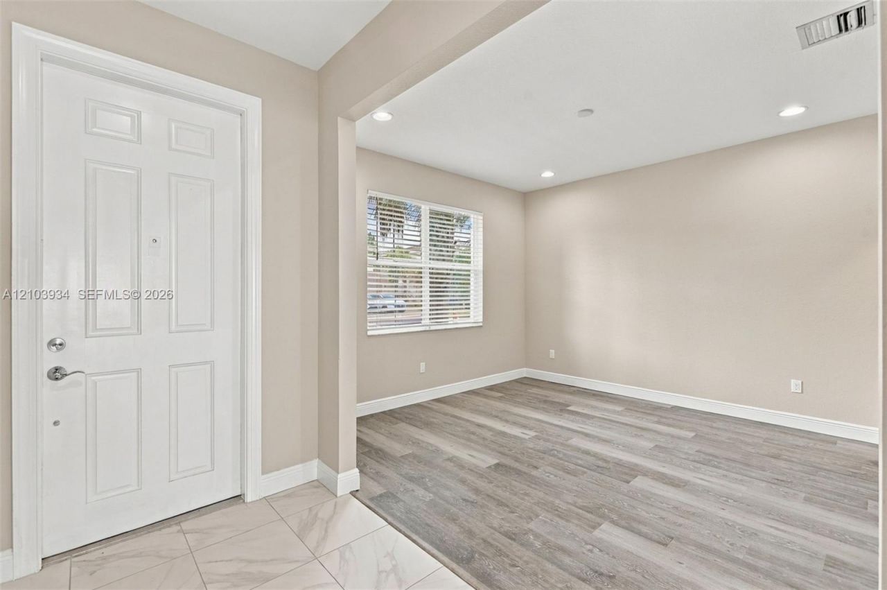1247 NW Leonardo Cir , Port Saint Lucie, FL 34986 Photo