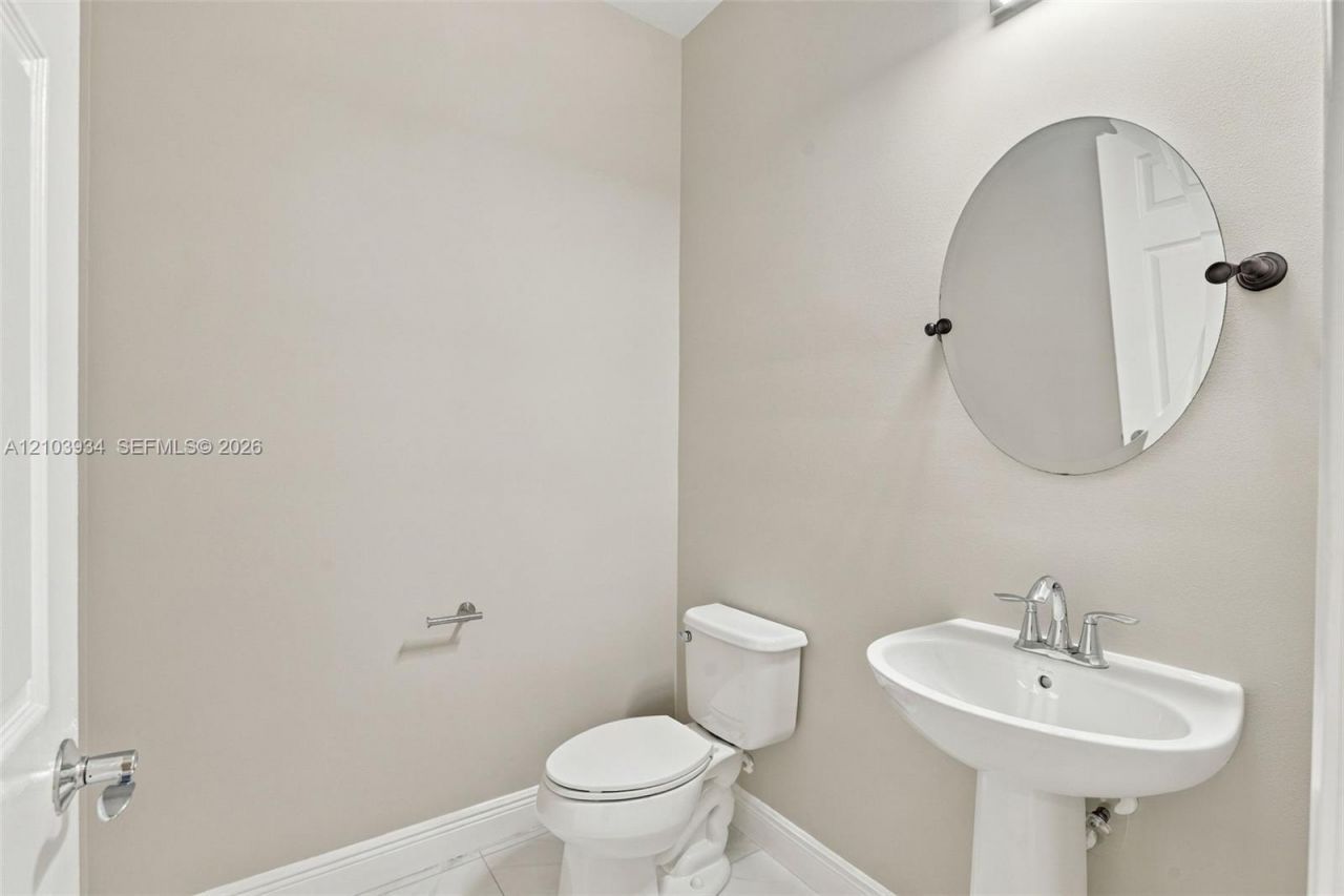 1247 NW Leonardo Cir , Port Saint Lucie, FL 34986 Photo