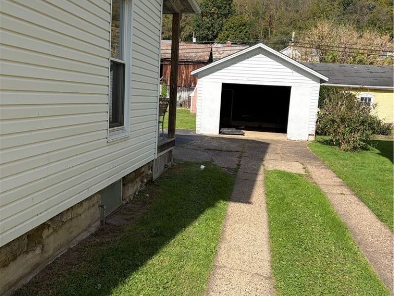318 4th Street, Lowell, OH 45744 Photo 3