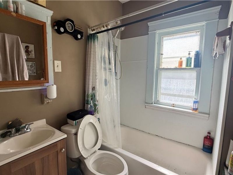2766 E 119th Street, Cleveland, OH 44120 Photo 14