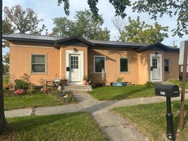 219/221 14th Street NW, Bemidji, MN 56601