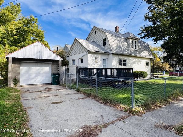 130 Lathrop Street, Lansing, MI 48912