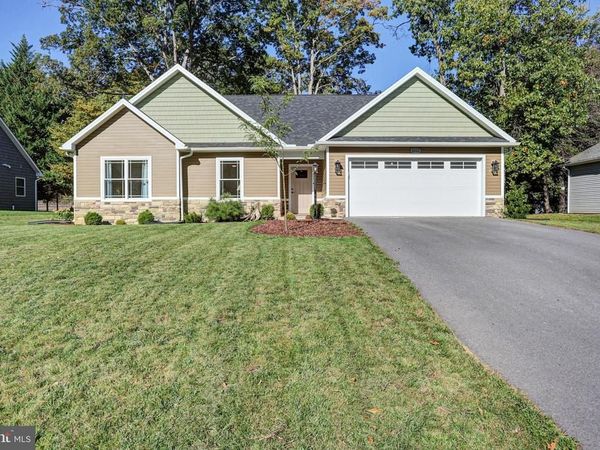 6512 PULLHOOK LANE , FAYETTEVILLE, PA 17222