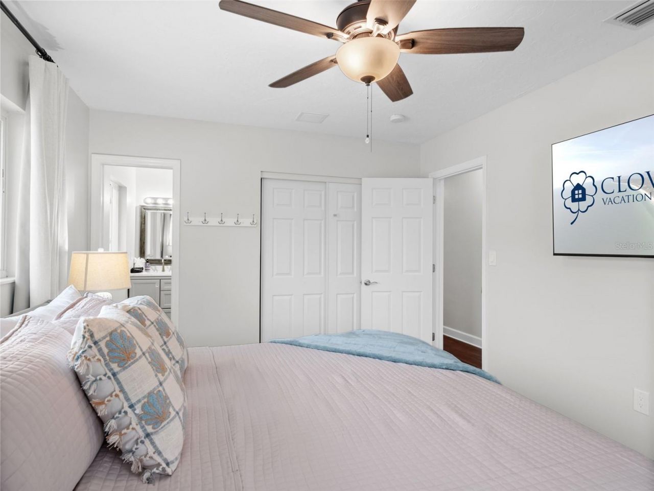 5218 6th Ave Drive W, Bradenton, FL 34209 Photo