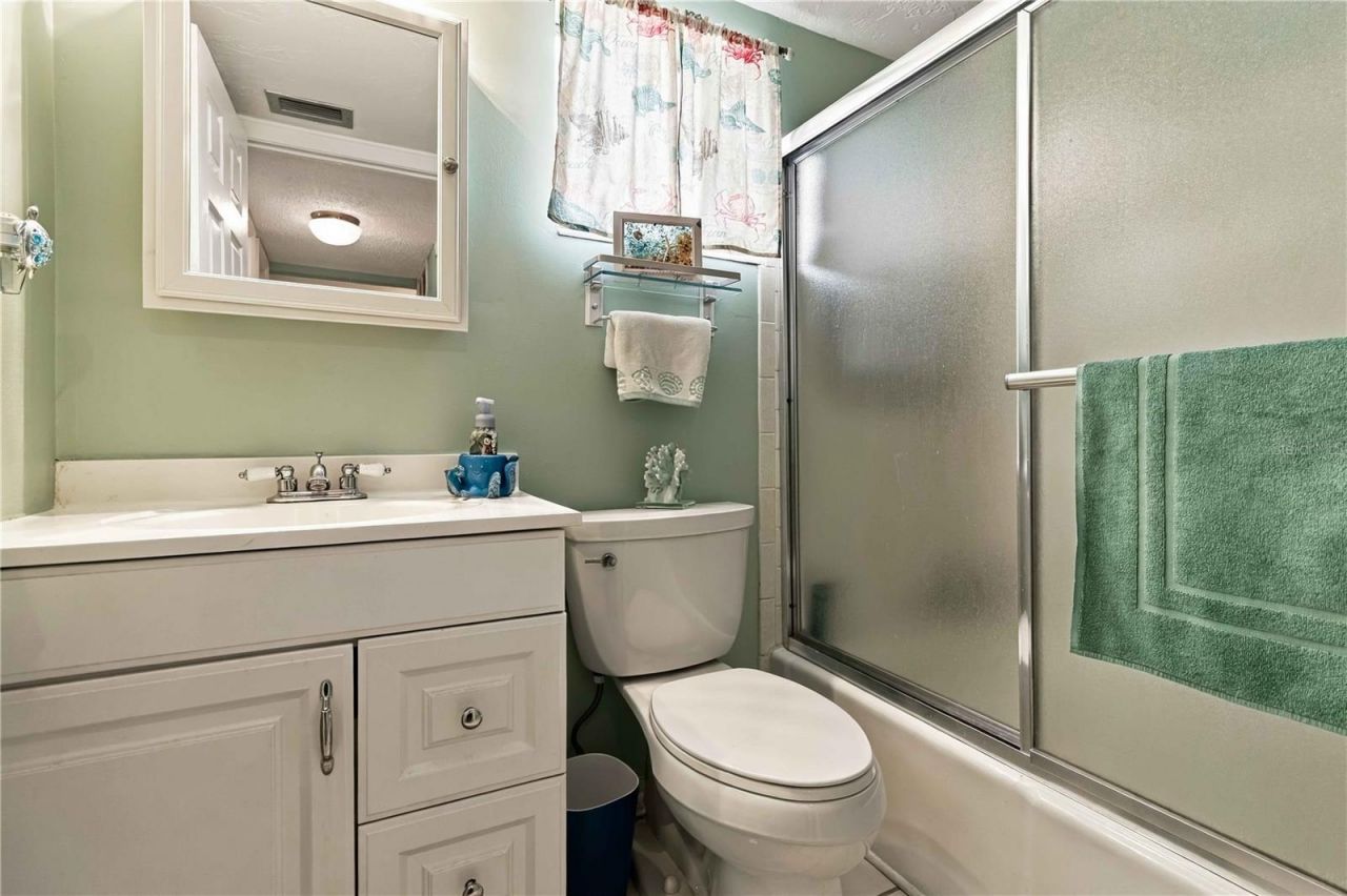 3617 Lake Bayshore Drive , Unit 401, Bradenton, FL 34205 Photo