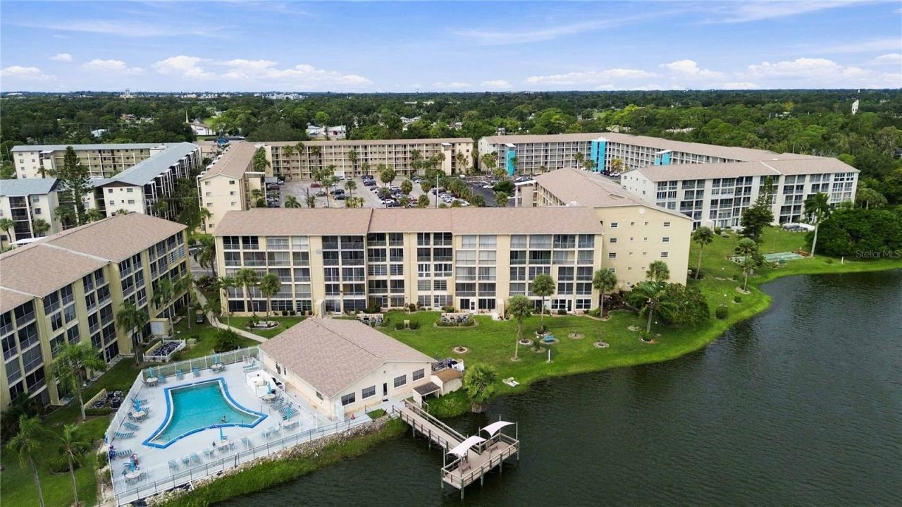 3617 Lake Bayshore Drive , Unit 401, Bradenton, FL 34205 Photo