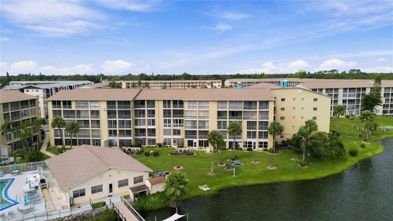 3617 Lake Bayshore Drive , Unit 401, Bradenton, FL 34205 Photo